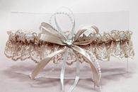 Подвязка для невесты кружевная пудровая арт.019-240