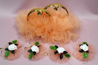 Свадебные украшения на машину, персиковые (кольца на крышу 70х50см и цветы на ручки), арт.119-108