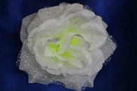 Роза белая в крапинку маленькая (головка) Мин. заказ от 10шт! арт. 137-045
