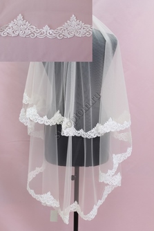 Фата с кружевом, расшитая пайетками и бисером, персиковая. Длина 2 м (36) арт. 0273-393