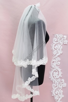 Фата с кружевом, расшитая бисером и пайетками, белая. Длина 2 м (34) арт. 0273-405