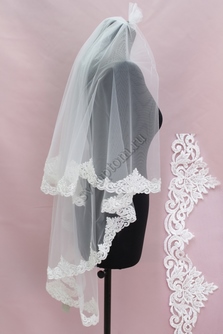 Фата с кружевом, расшитая бисером и пайетками, белая. Длина 2 м (34) арт. 0273-415