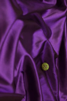 Ткань атлас блестящий фиолетовый №50, длина 92 метра, ширина 150см.