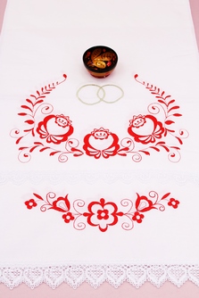 Рушник на свадьбу для каравая льняной с красной вышивкой арт.070-523