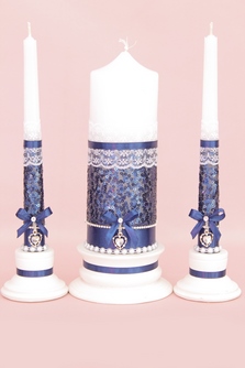 Свадебные свечи для семейного очага с темно-синими пайетками и брошками арт.062-342