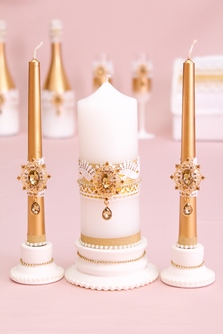 Свадебные свечи для семейного очага белые с золотом и брошками арт.062-361