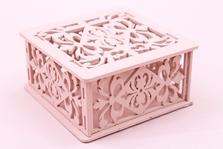 Коробочка для подушки под кольца резная деревянная розовая, 13,5х13,5х7см. арт.1173-011