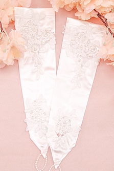 Свадебные перчатки айвори с кружевом, пайетками и бисером, длина 29см,арт. 023-518