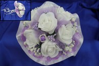 Букет дублер для невесты с белыми латексными розами и сиреневым фатином арт. 020-230