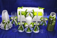 Свадебный набор оливковый (сундучок, одежда на шампанское, свечи, бокалы) арт. 053-206