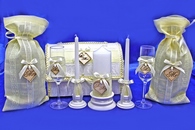 Свадебный набор айвори (сундучок, одежда на шампанское, свечи, бокалы) арт. 053-216