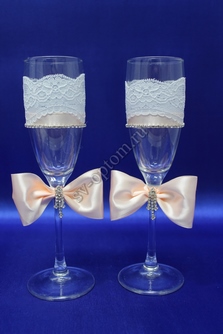 Свадебные бокалы  ручной работы с персиковыми бантиками арт. 045-045