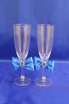 Свадебные бокалы  ручной работы с синими бантиками арт. 045-033