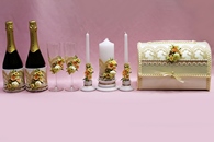 Набор айвори с бежевым кружевом и цветочками (сундучок, тубы на шампанское, свечи, бокалы) арт. 053-295
